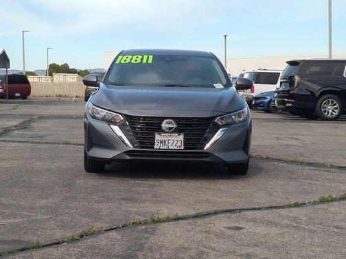 Gun Metallic 2024 Nissan Sentra SV