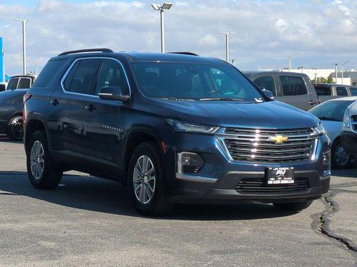 Northsky Blue Metallic 2023 Chevrolet Traverse LT Cloth