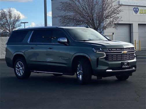 2024 Chevrolet Suburban Premier