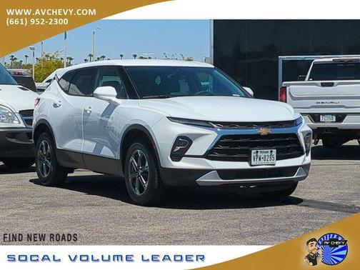 Summit White 2025 Chevrolet Blazer 2LT
