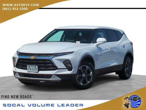 Summit White 2025 Chevrolet Blazer 2LT