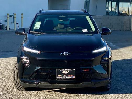 Mosaic Black Metallic 2027 Chevrolet Bolt RS