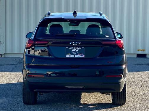 Mosaic Black Metallic 2027 Chevrolet Bolt RS