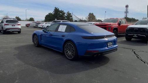 2024 Porsche Panamera 4