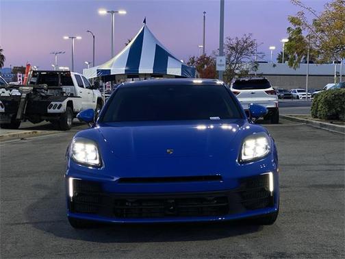 2024 Porsche Panamera 4
