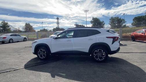 Summit White 2026 Chevrolet Trax LT