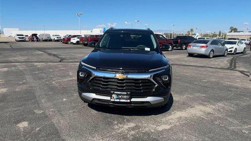 Mosaic Black Metallic 2026 Chevrolet Trailblazer LT