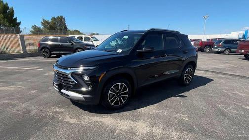 Mosaic Black Metallic 2026 Chevrolet Trailblazer LT