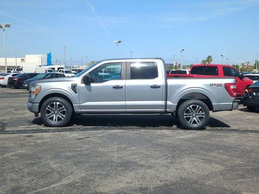 Iconic Silver Metallic 2021 Ford F-150 XL