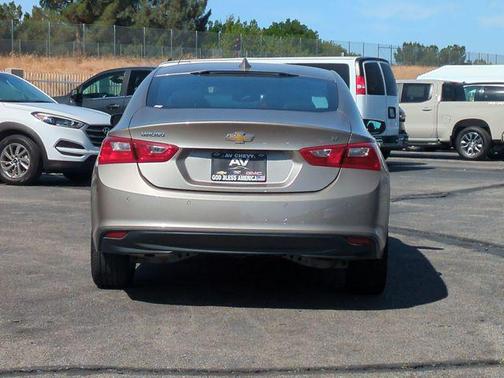 Mineral Gray Metallic 2025 Chevrolet Malibu FWD 1LT