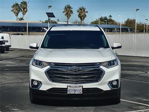 2021 Chevrolet Traverse LT Cloth