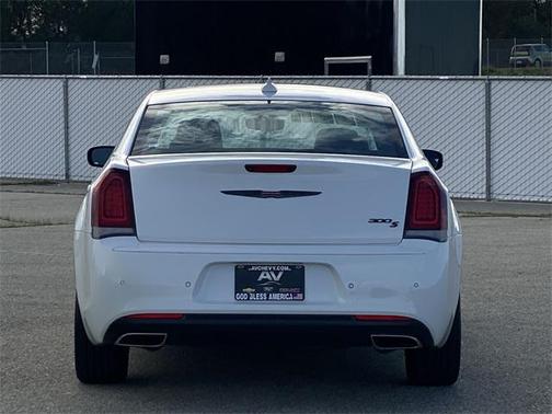 2023 Chrysler 300 S