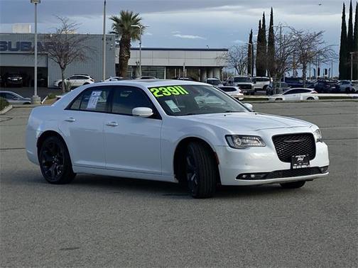 2023 Chrysler 300 S