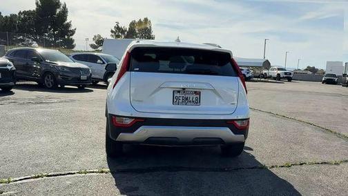 Snow White Pearl 2023 Kia Niro EX