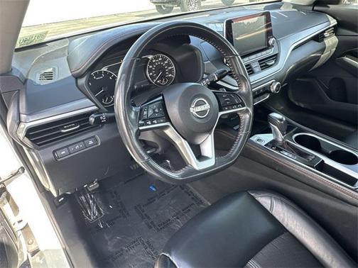2023 Nissan Altima SR FWD