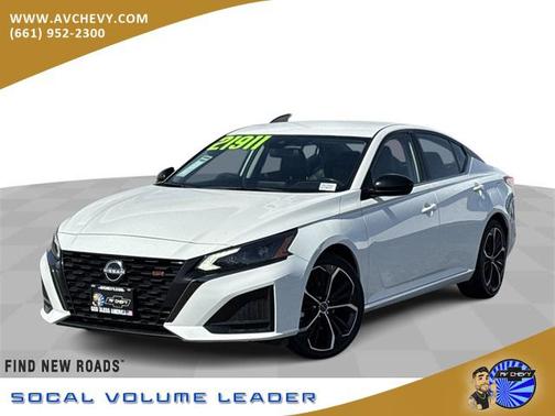 2023 Nissan Altima SR FWD