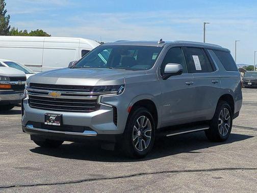 Sterling Gray Metallic 2023 Chevrolet Tahoe LT