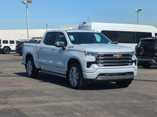 Polar White Tricoat 2026 Chevrolet Silverado 1500 High Country