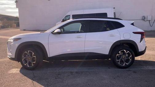 Summit White 2026 Chevrolet Trax LT