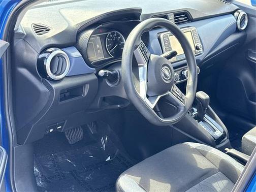2023 Nissan Versa 1.6 SV