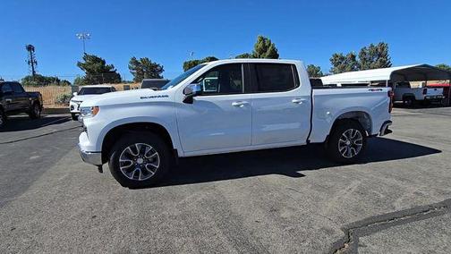 Summit White 2026 Chevrolet Silverado 1500 LT
