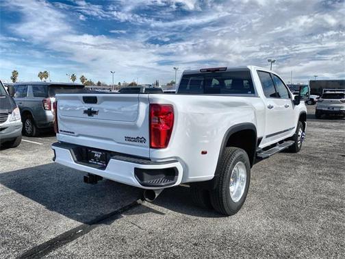 2026 Chevrolet Silverado 3500 High Country