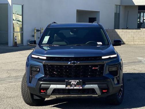 Lakeshore Blue Metallic 2026 Chevrolet Traverse AWD Z71