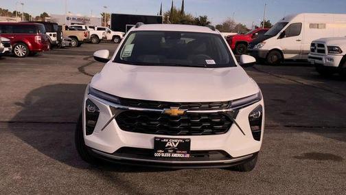 Summit White 2026 Chevrolet Trax LT