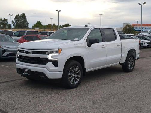 Summit White 2026 Chevrolet Silverado 1500 RST