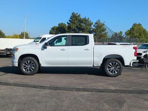 Summit White 2026 Chevrolet Silverado 1500 RST