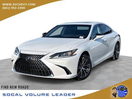 2025 Lexus ES 300h Base