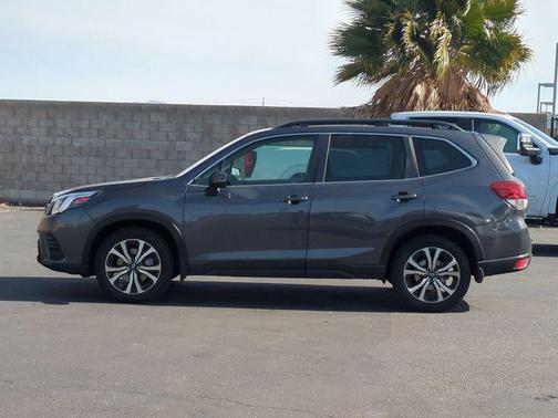 Magnetite Gray Metallic 2023 Subaru Forester Limited
