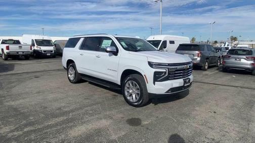 Polar White Tricoat 2026 Chevrolet Suburban Premier