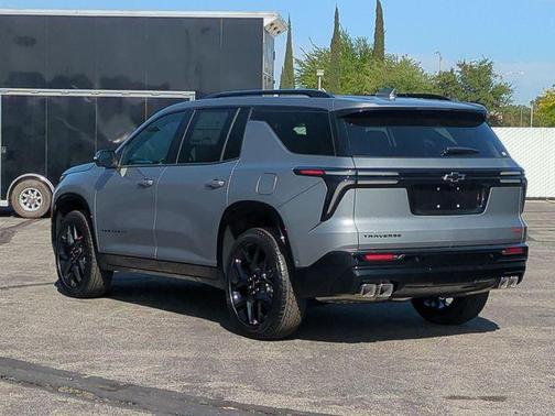 Sterling Gray Metallic 2026 Chevrolet Traverse RS