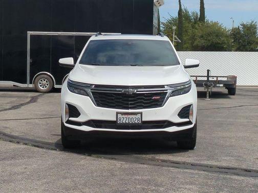 Summit White 2022 Chevrolet Equinox FWD RS