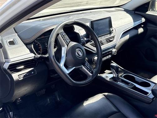 2023 Nissan Altima SR FWD