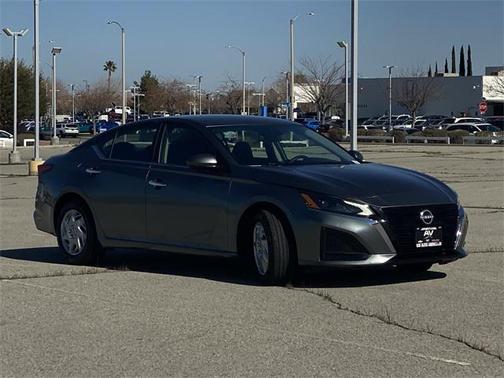 2023 Nissan Altima S FWD