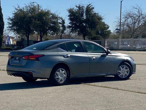 2023 Nissan Altima S FWD