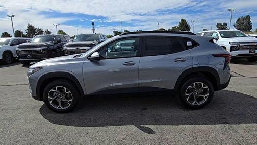 Sterling Gray Metallic 2026 Chevrolet Trax LT