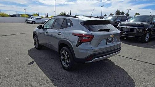 Sterling Gray Metallic 2026 Chevrolet Trax LT