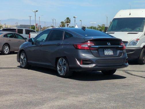 Modern Steel Metallic 2019 Honda Clarity Plug-In Hybrid Base