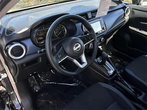2023 Nissan Versa 1.6 SV
