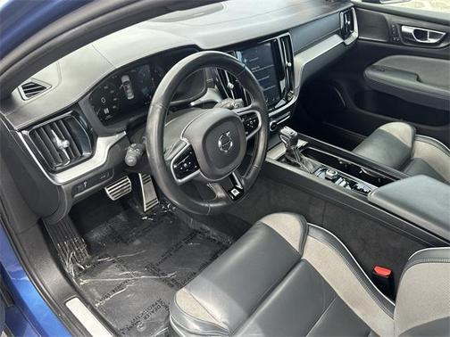 2020 Volvo S60 T5 R-Design