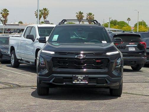 Mosaic Black Metallic 2026 Chevrolet Equinox FWD RS