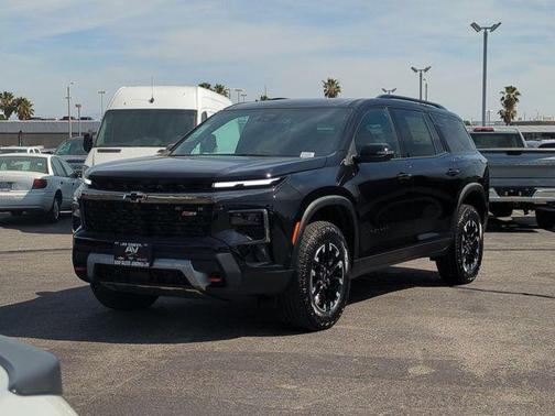 Black Metallic 2026 Chevrolet Traverse AWD Z71