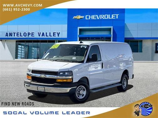 Summit White 2022 Chevrolet Express 2500 Work Van