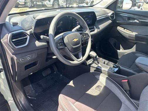 2025 Chevrolet Trailblazer LS