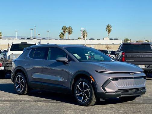 2026 Chevrolet Equinox EV LT