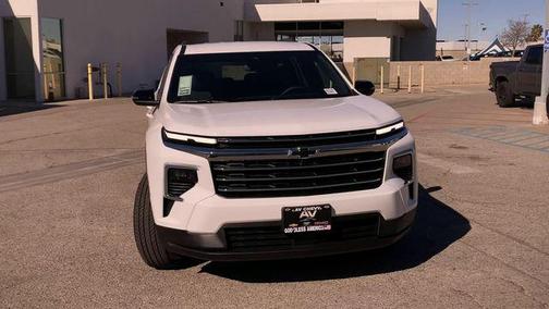 Summit White 2026 Chevrolet Traverse LT