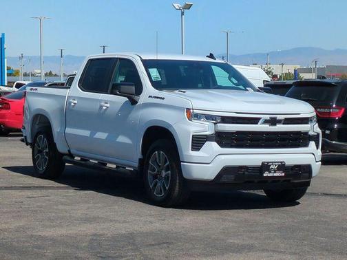 Summit White 2026 Chevrolet Silverado 1500 RST